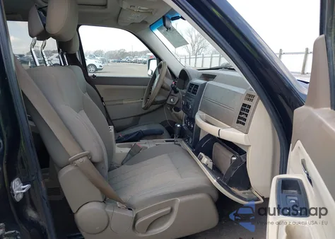 2010 Jeep Liberty Sport from USA, damaged, VIN 1J4PP2GK9AW117730